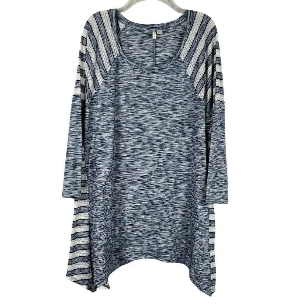 Cato Est. 1946 Striped Shark Tooth 3/4 Sleeve Top Large